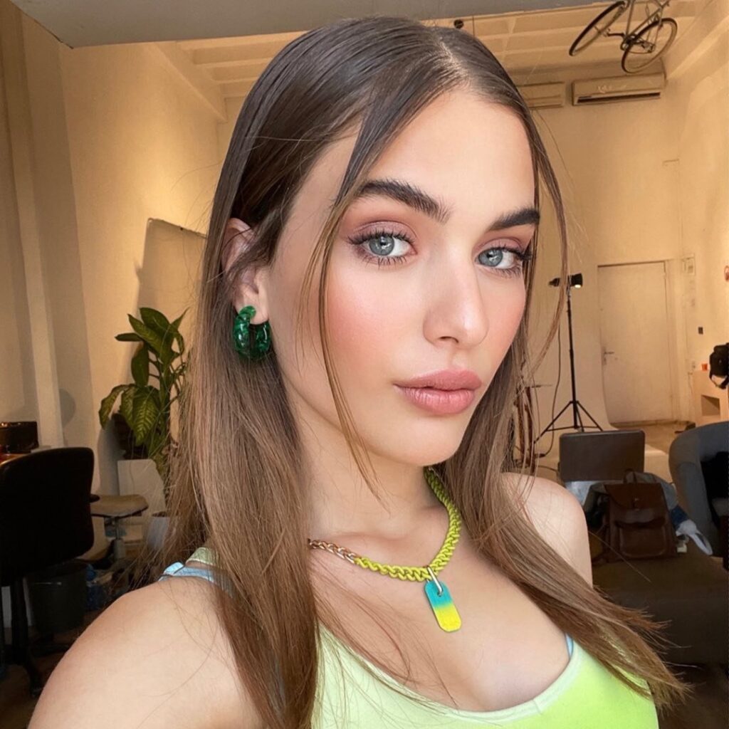 Çağla Şimşek Profil Fotoğrafı