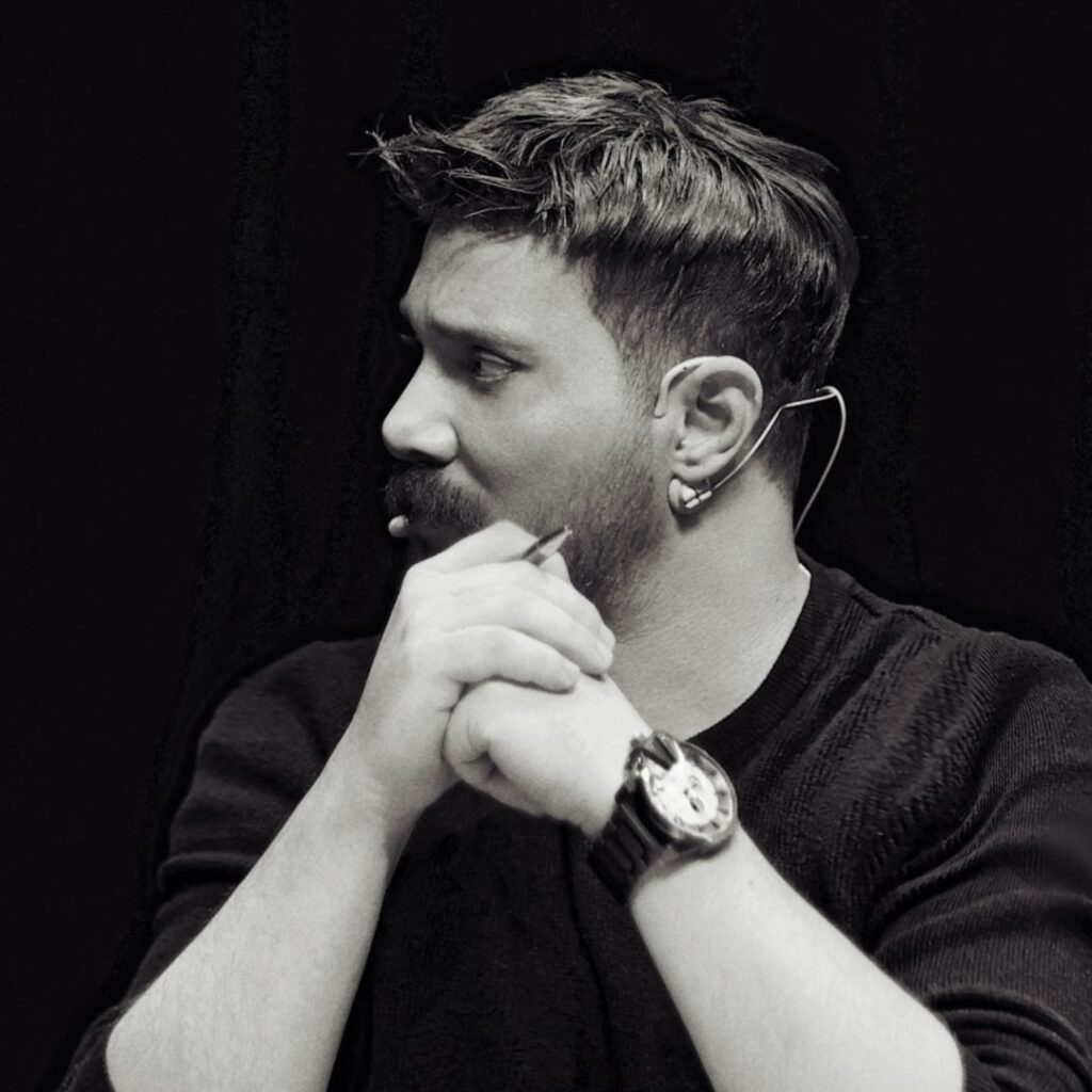 Oğuzhan Uğur Profil Fotoğrafı