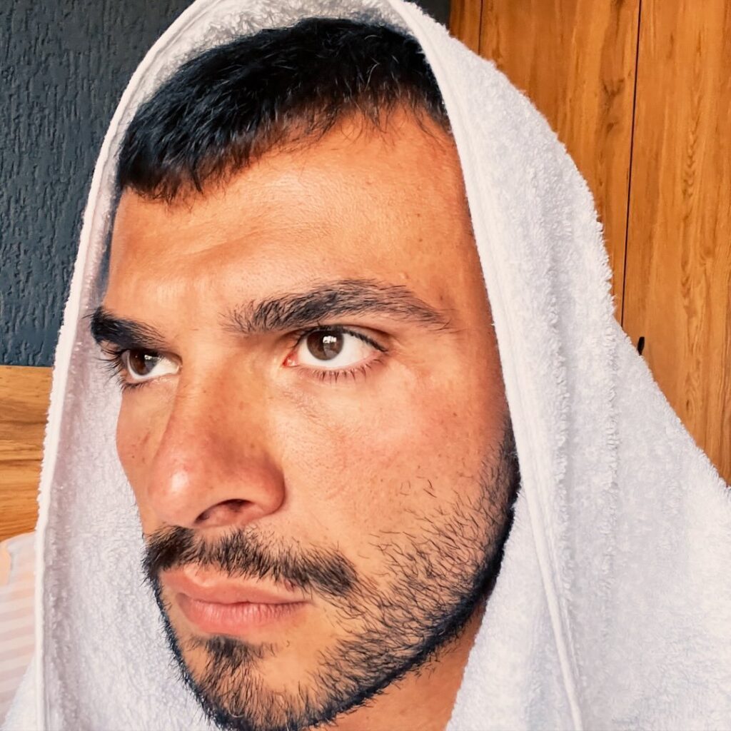 Ali Biçim Profil Fotoğrafı