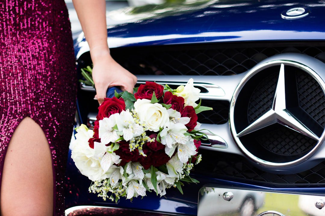 Photo Wedding Car Rental Services